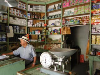 दुकानें